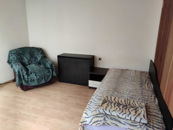 Дава се под наем Двустаен апартамент в Хасково, Център - 68 кв.м за 357 € - Снимка #1