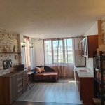 Дава се под наем Тристаен апартамент в София, Изток - 80 кв.м за 650 € - Снимка #1