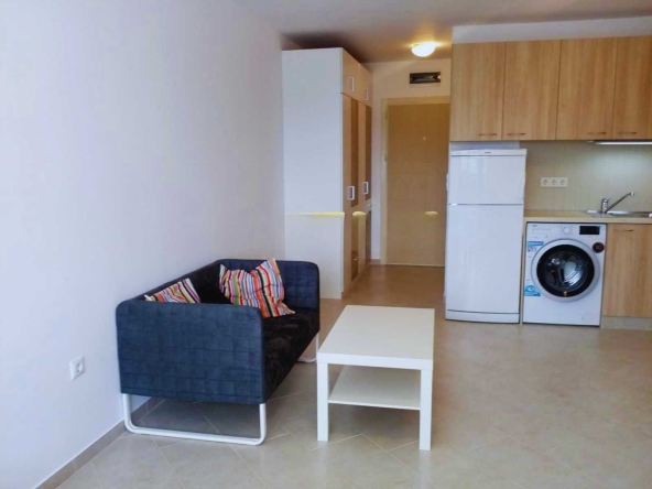 Дава се под наем Едностаен апартамент в София, Студентски град - 35 кв.м за 433.5 € - Снимка #1