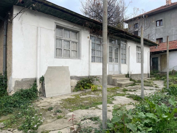 Къща в Карлово - 100 кв.м за 1150 €/кв.м - Снимка #1