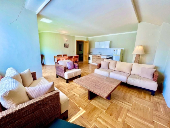 Дава се под наем Тристаен апартамент в София, Бояна - 125 кв.м за 494.7 € - Снимка #1