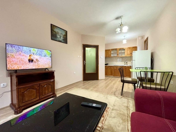 Дава се под наем Тристаен апартамент в Пловдив, Мараша - 82 кв.м за 474.3 € - Снимка #1