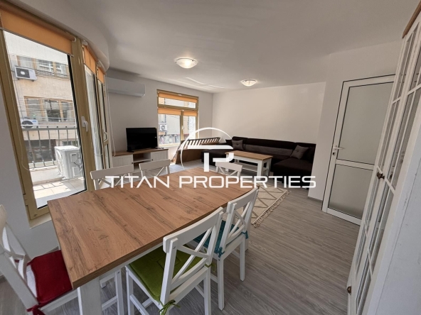 Дава се под наем Тристаен апартамент в Бургас, Център - 100 кв.м за 765 € - Снимка #1