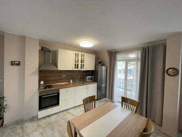 Двустаен апартамент в Пловдив, Център - 73 кв.м за 1111 €/кв.м - Снимка #1