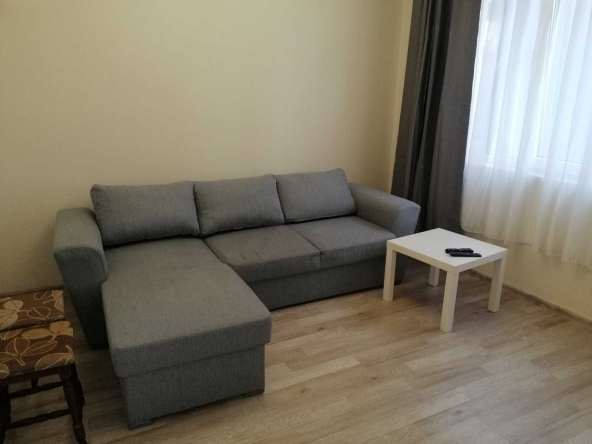 Дава се под наем Двустаен апартамент в Търговище, Вароша - 50 кв.м за 229.5 € - Снимка #1