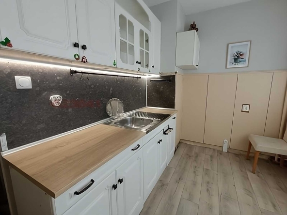 Дава се под наем Двустаен апартамент в София, Люлин 4 - 63 кв.м за 453.39 € - Снимка #1