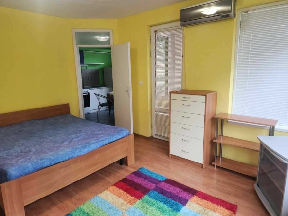 Дава се под наем Двустаен апартамент в София, Лозенец - 70 кв.м за 548.25 € - Снимка #1