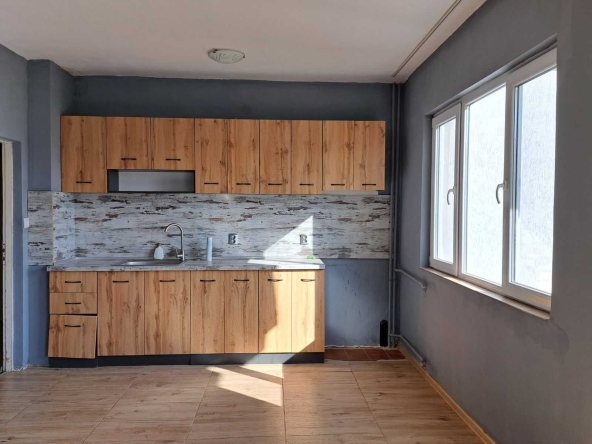 Тристаен апартамент в Пловдив, Тракия - 86 кв.м за 771 €/кв.м - Снимка #1