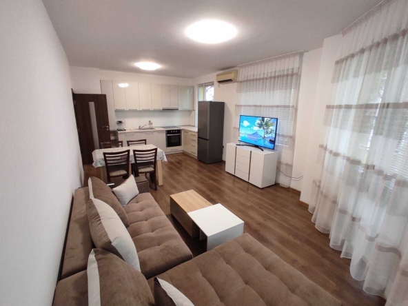 Дава се под наем Двустаен апартамент в Пловдив, Въстанически - 75 кв.м за 459 € - Снимка #1