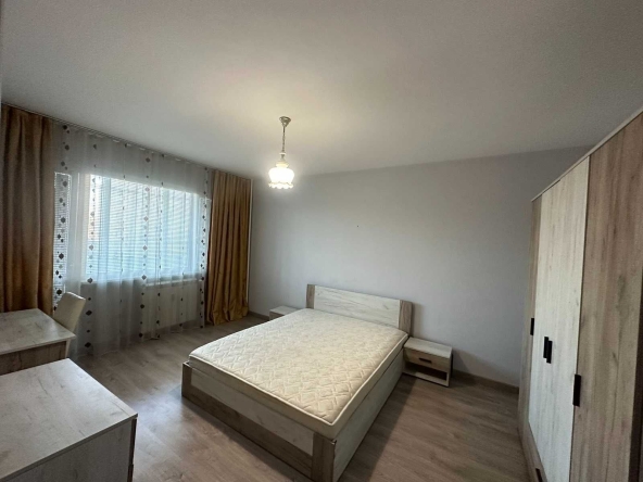 Дава се под наем Тристаен апартамент в София, Слатина - 100 кв.м за 698.19 € - Снимка #1