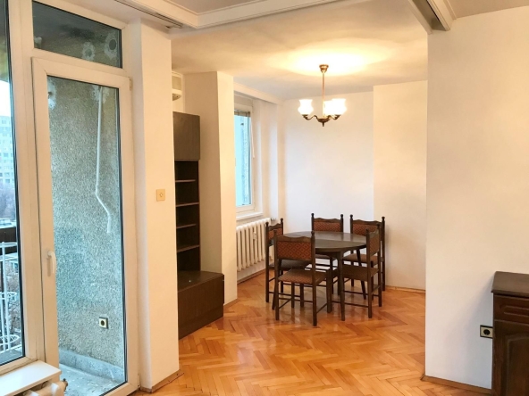 Дава се под наем Тристаен апартамент в София, Гоце Делчев - 106 кв.м за 718.08 € - Снимка #1