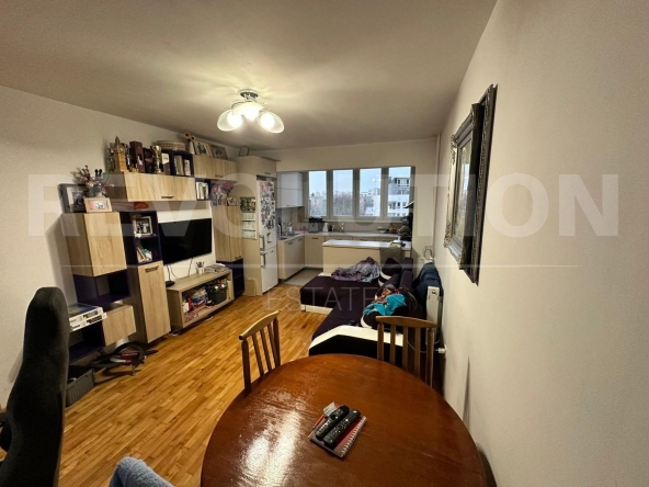 Тристаен апартамент в София, Обеля 1 - 66 кв.м за 1221 €/кв.м - Снимка #1