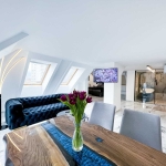 Двустаен апартамент в София, Изток - 100 кв.м за 612 €/кв.м - Снимка #1