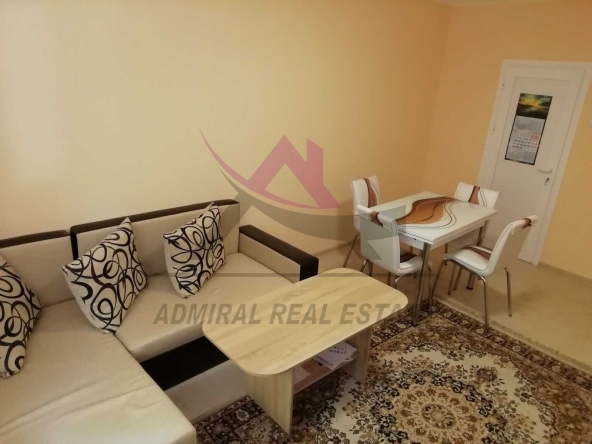 Дава се под наем Двустаен апартамент в Варна, Център - 55 кв.м за 350 € - Снимка #1