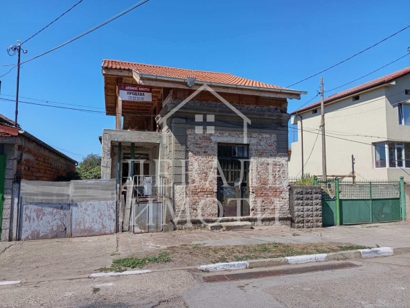 Къща в Русе, Здравец Север 1 - 136 кв.м за 300 €/кв.м - Снимка #1