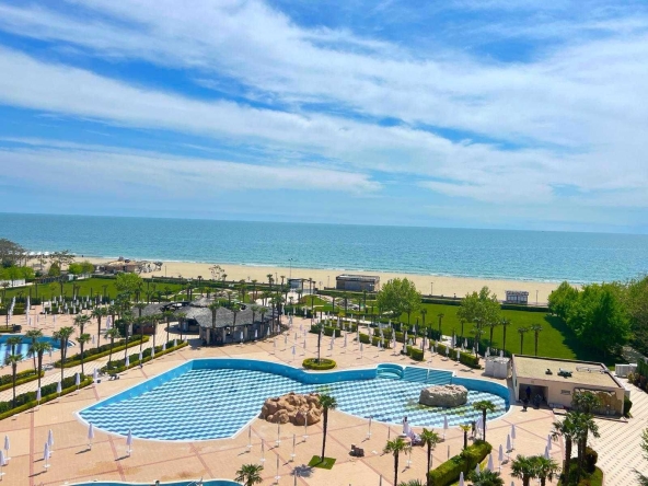 Двустаен апартамент в к.к. Слънчев бряг - 83 кв.м за 700 €/кв.м - Снимка #1