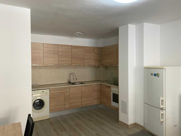 Дава се под наем Двустаен апартамент в Пловдив, Каменица 1 - 87 кв.м за 408 € - Снимка #1