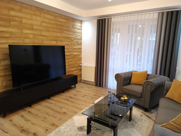 Многостаен апартамент в Шумен, Център - 150 кв.м за 2040 €/кв.м - Снимка #1