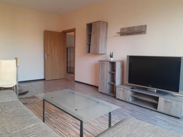 Дава се под наем Двустаен апартамент в София, Младост 1 - 60 кв.м за 348.84 € - Снимка #1