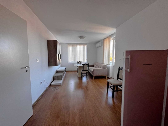 Дава се под наем Двустаен апартамент в Севлиево - 55 кв.м за 229.5 € - Снимка #1