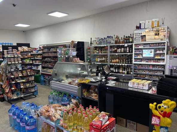 Магазин в с. Калояновец, Област Стара Загора - 180 кв.м за 216 €/кв.м - Снимка #1