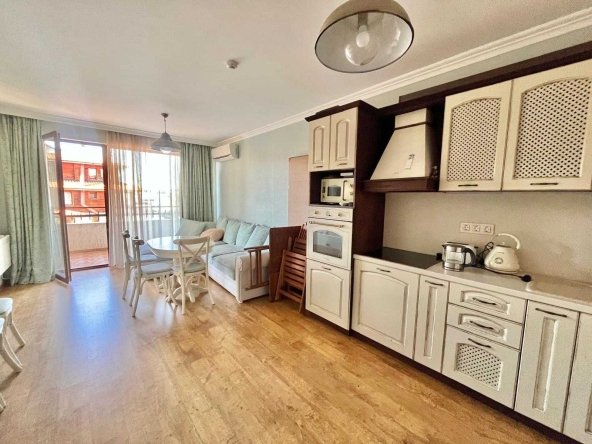 Двустаен апартамент в Несебър - 75 кв.м за 816 €/кв.м - Снимка #1