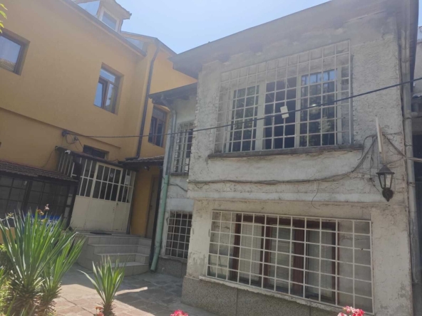 Къща в София, Център - 80 кв.м за 1594 €/кв.м - Снимка #1