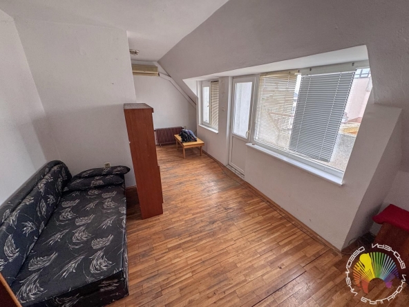 Дава се под наем Двустаен апартамент в Бургас, Център - 50 кв.м за 255 € - Снимка #1