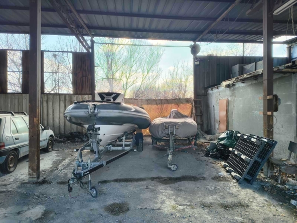 Дава се под наем Гараж / Паркомясто в Самоков - 25 кв.м за 42.84 € - Снимка #1