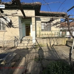 Къща в с. Комарево, Област Плевен - 66 кв.м за 107 €/кв.м - Снимка #1