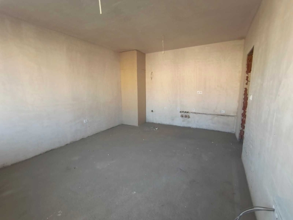 Тристаен апартамент в Пловдив, Кючук Париж - 100 кв.м за 638 €/кв.м - Снимка #1