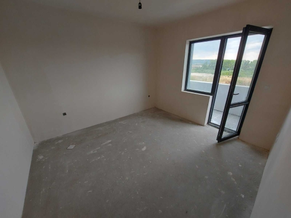 Двустаен апартамент в Търговище, Запад 2 - 88 кв.м за 811 €/кв.м - Снимка #1