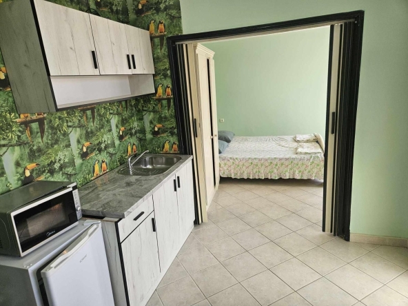 Дава се под наем Двустаен апартамент в Варна, м-т Евксиноград - 40 кв.м за 278.97 € - Снимка #1