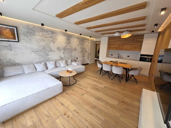 Четиристаен апартамент в Банско - 163 кв.м за 1111 €/кв.м - Снимка #1