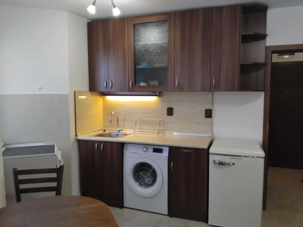 Дава се под наем Едностаен апартамент в София, Гоце Делчев - 30 кв.м за 398.82 € - Снимка #1