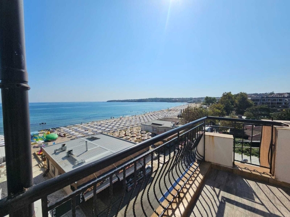 Тристаен апартамент в Созопол - 121 кв.м за 928 €/кв.м - Снимка #1