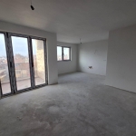 Тристаен апартамент в Бургас, Център - 100 кв.м за 1632 €/кв.м - Снимка #1