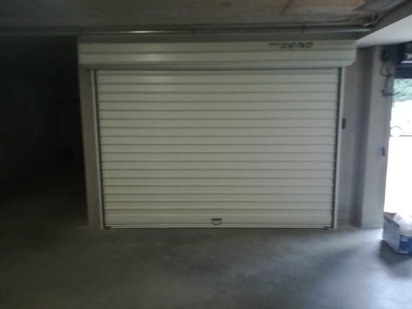 Дава се под наем Гараж / Паркомясто в Асеновград - 21 кв.м за 79.56 € - Снимка #1