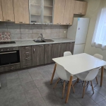 Дава се под наем Къща в Шумен, Болницата - 60 кв.м за 378.93 € - Снимка #1