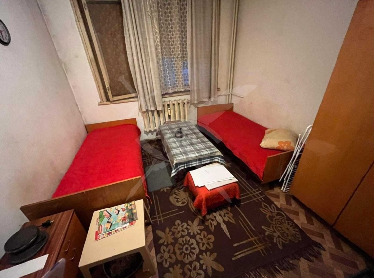 Дава се под наем Едностаен апартамент в Пловдив, Кършияка - 25 кв.м за 169.32 € - Снимка #1