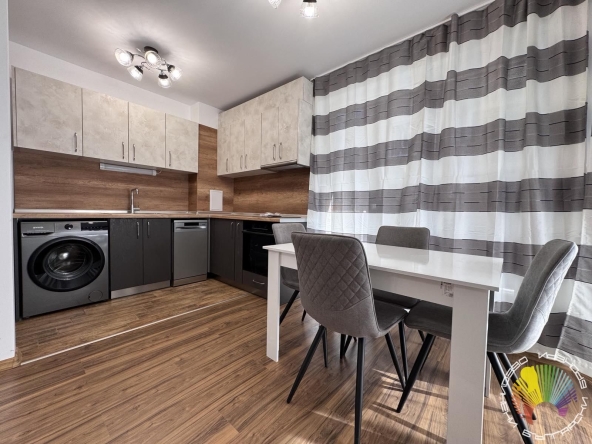 Дава се под наем Двустаен апартамент в Бургас, Лазур - 70 кв.м за 561 € - Снимка #1