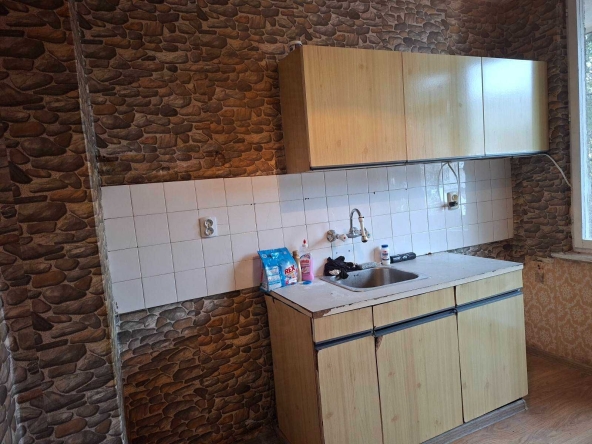 Двустаен апартамент в Търговище, Център - 68 кв.м за 612 €/кв.м - Снимка #1