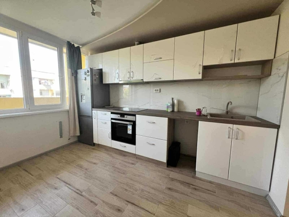 Четиристаен апартамент в Търговище, Вароша - 96 кв.м за 665 €/кв.м - Снимка #1