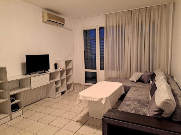 Дава се под наем Двустаен апартамент в Пловдив, Каменица 1 - 65 кв.м за 398.82 € - Снимка #1