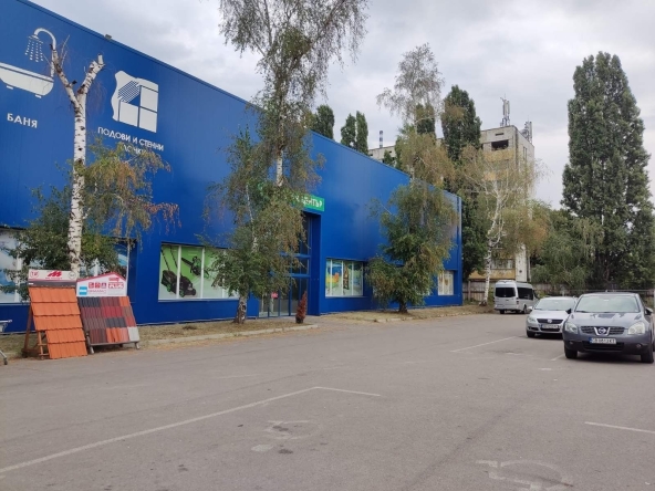 Дава се под наем Промишлена сграда в София, НПЗ Изток - 5100 кв.м за 84784.95 € - Снимка #1