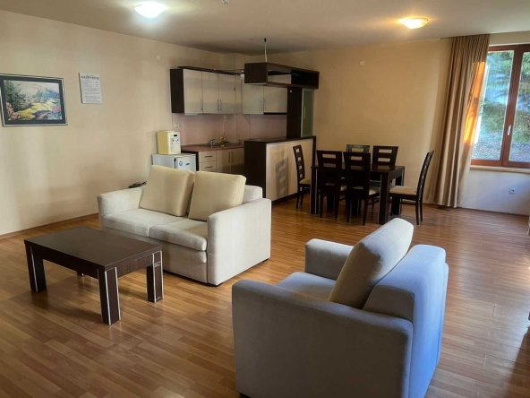 Тристаен апартамент в Варна, Център - 108 кв.м за 638 €/кв.м - Снимка #1