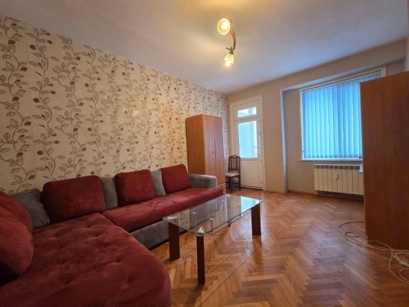 Дава се под наем Двустаен апартамент в София, Лагера - 70 кв.м за 648.21 € - Снимка #1