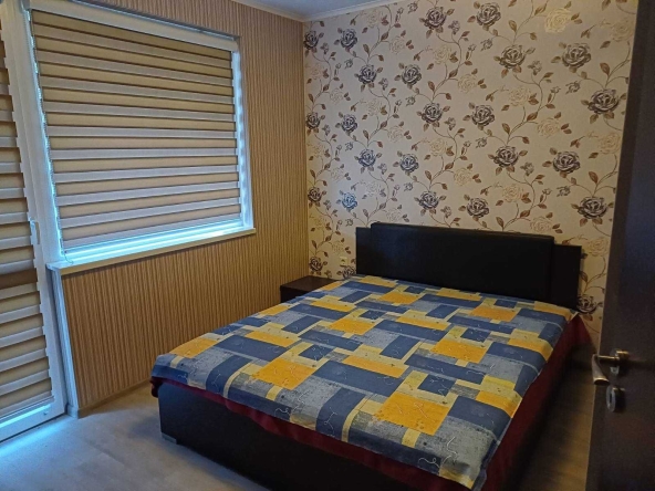 Дава се под наем Тристаен апартамент в Велико Търново, Център - 80 кв.м за 348.84 € - Снимка #1