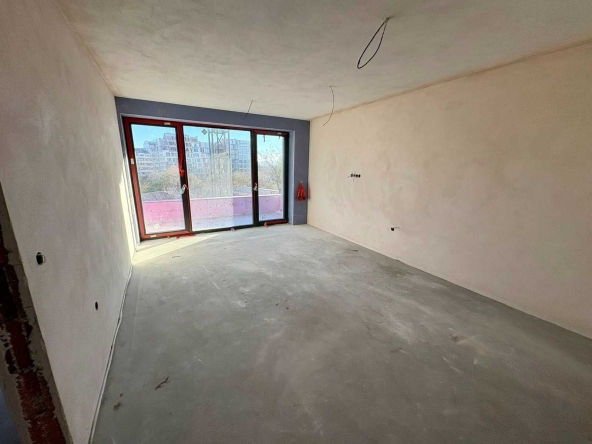 Тристаен апартамент в Варна, Чайка - 90 кв.м за 1414 €/кв.м - Снимка #1