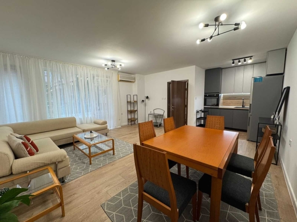 Тристаен апартамент в Бургас, Възраждане - 101 кв.м за 1288 €/кв.м - Снимка #1